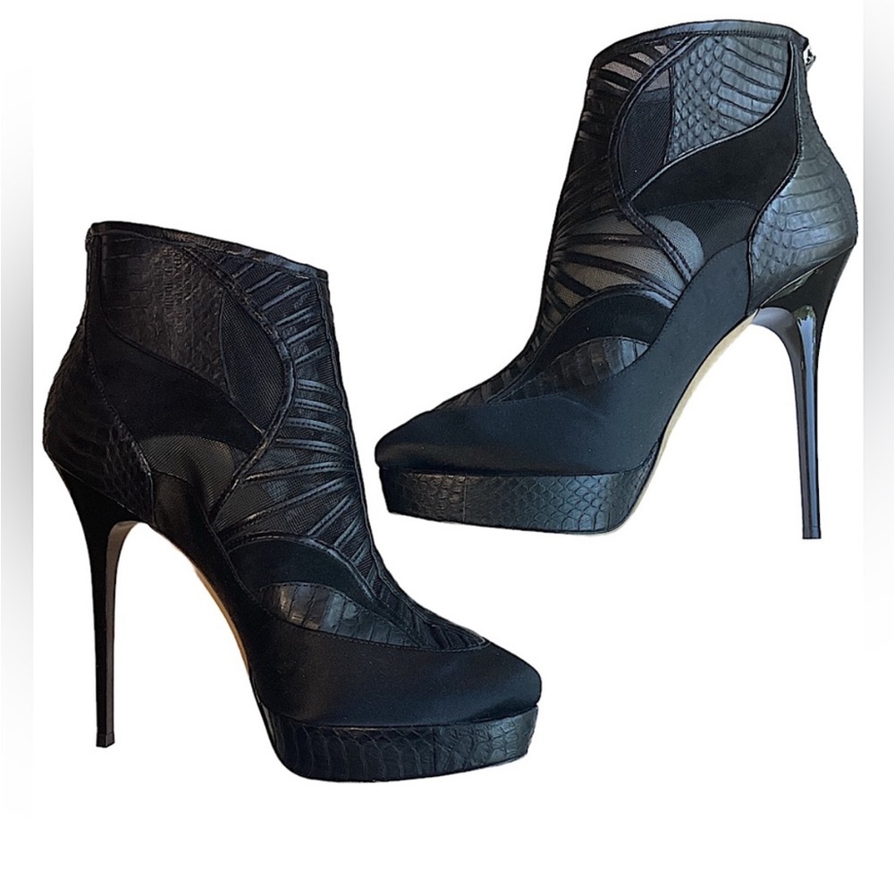 Jimmy Choo Black Faxon Stiletto Ankle Boots Size 40. Like new.